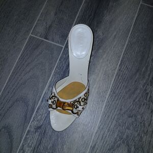 Gucci Women's White and Brown Slide Sandals